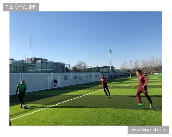 刘强独家揭秘:深入解析足球技巧与战术心得分享 刘强独家揭秘:深入解析足球技巧与战术心得分享