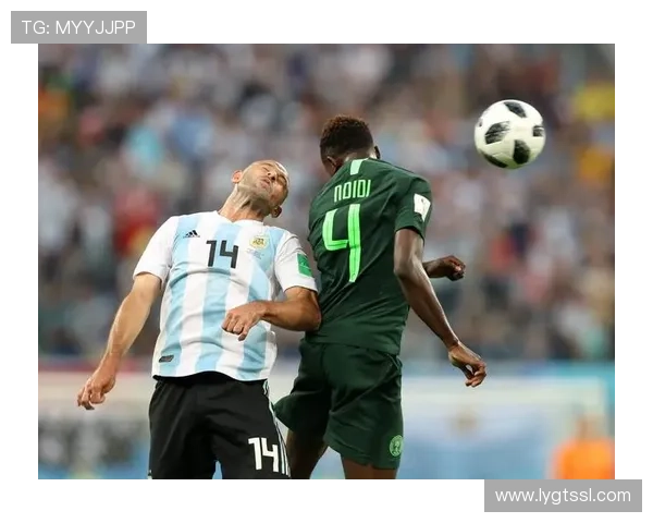 足球明星莅临贵州激情四溢球迷欢呼期待精彩对决