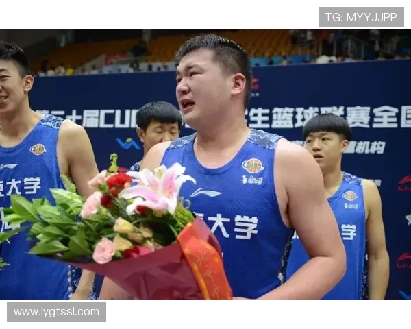 专访杨芳：探寻篮球界的成功秘诀与背后故事